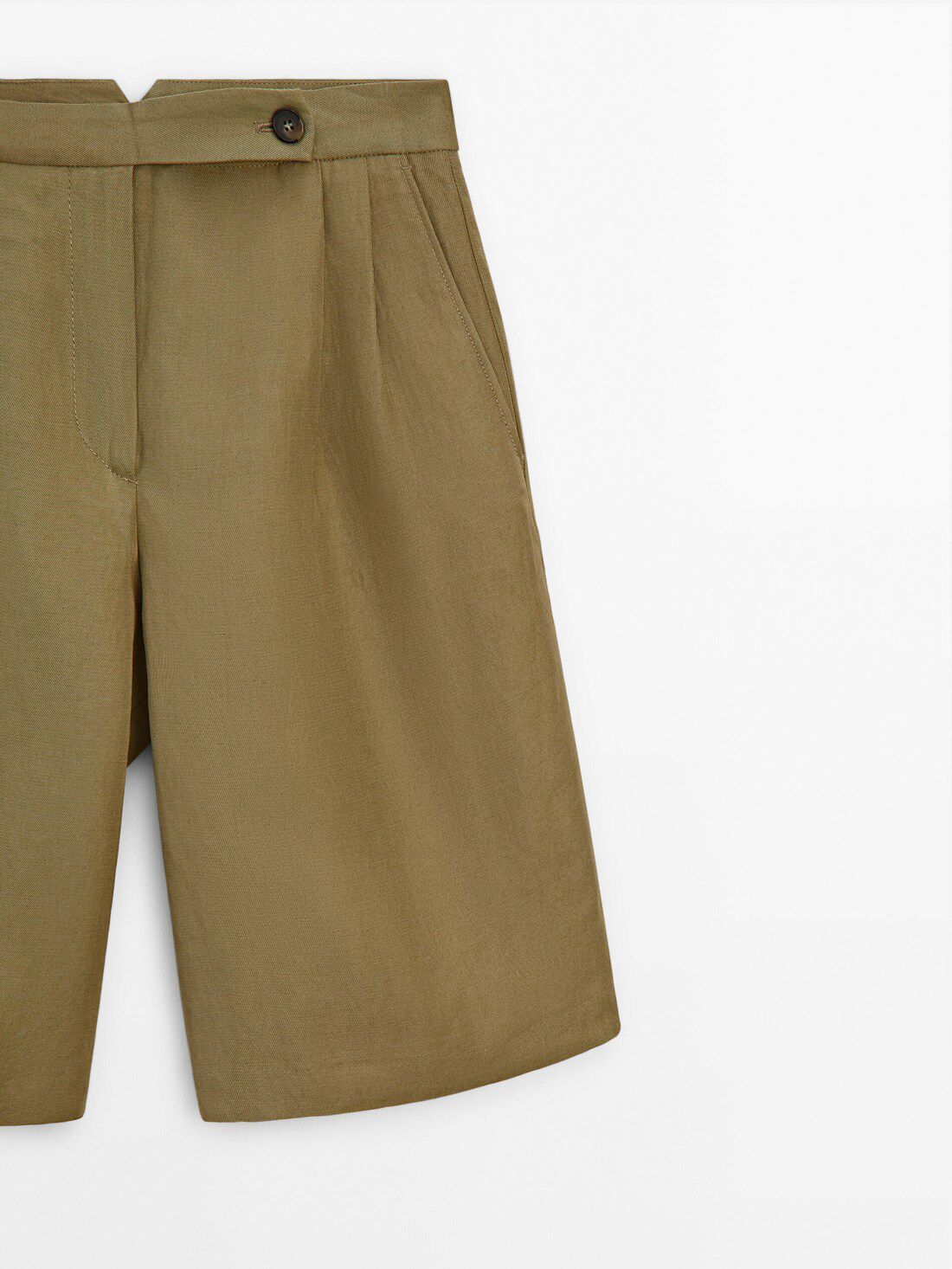 Massimo Dutti Bermuda With Dart Details Women Shorts Green | US-KG0684725