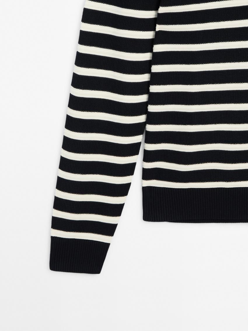 Massimo Dutti Contrast Knit With Mock Neck Men Sweater Navy / White | US-CF0142756