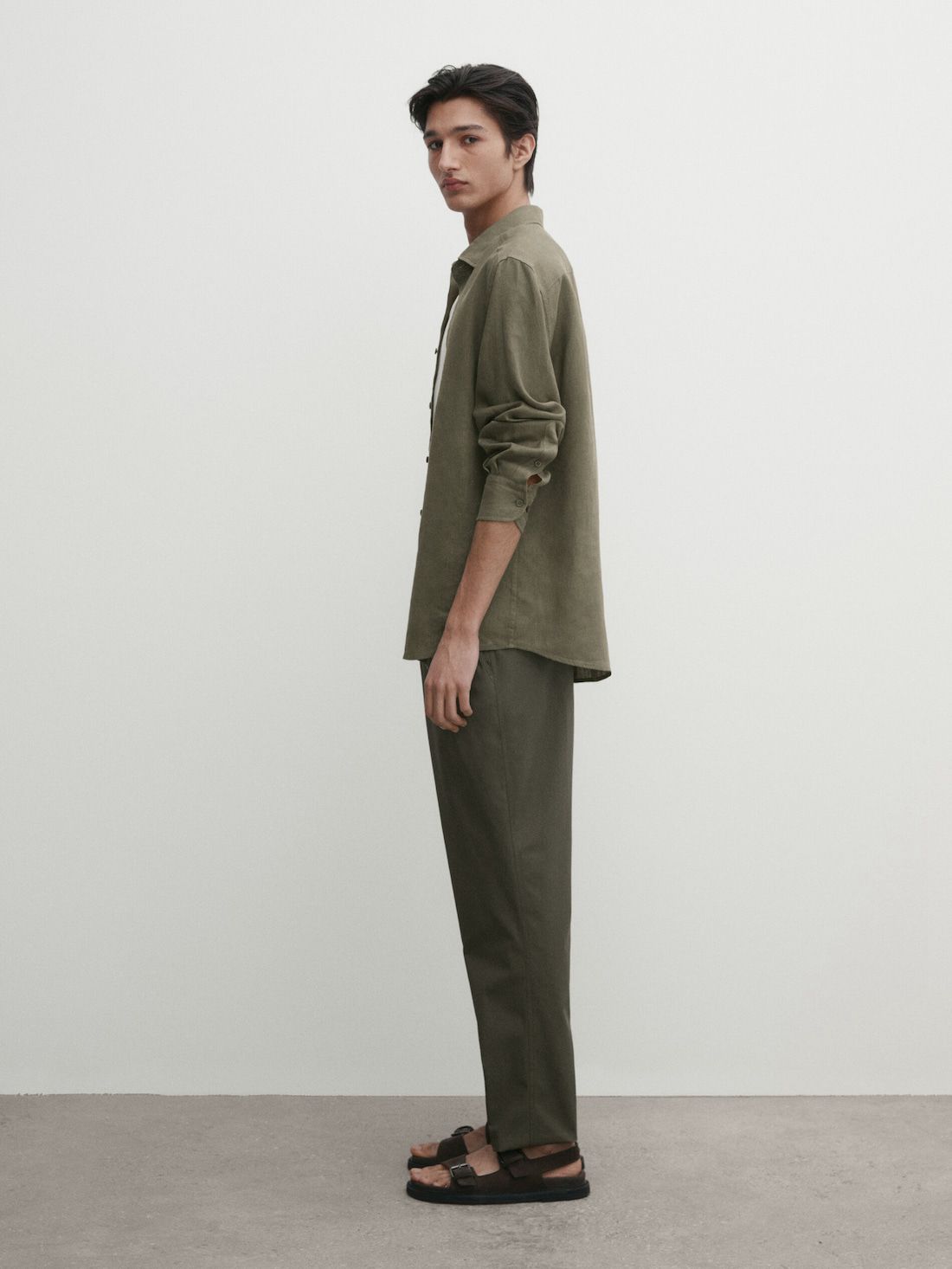 Massimo Dutti Cotton Tapered Fit Men Trousers Green | US-MT4260531