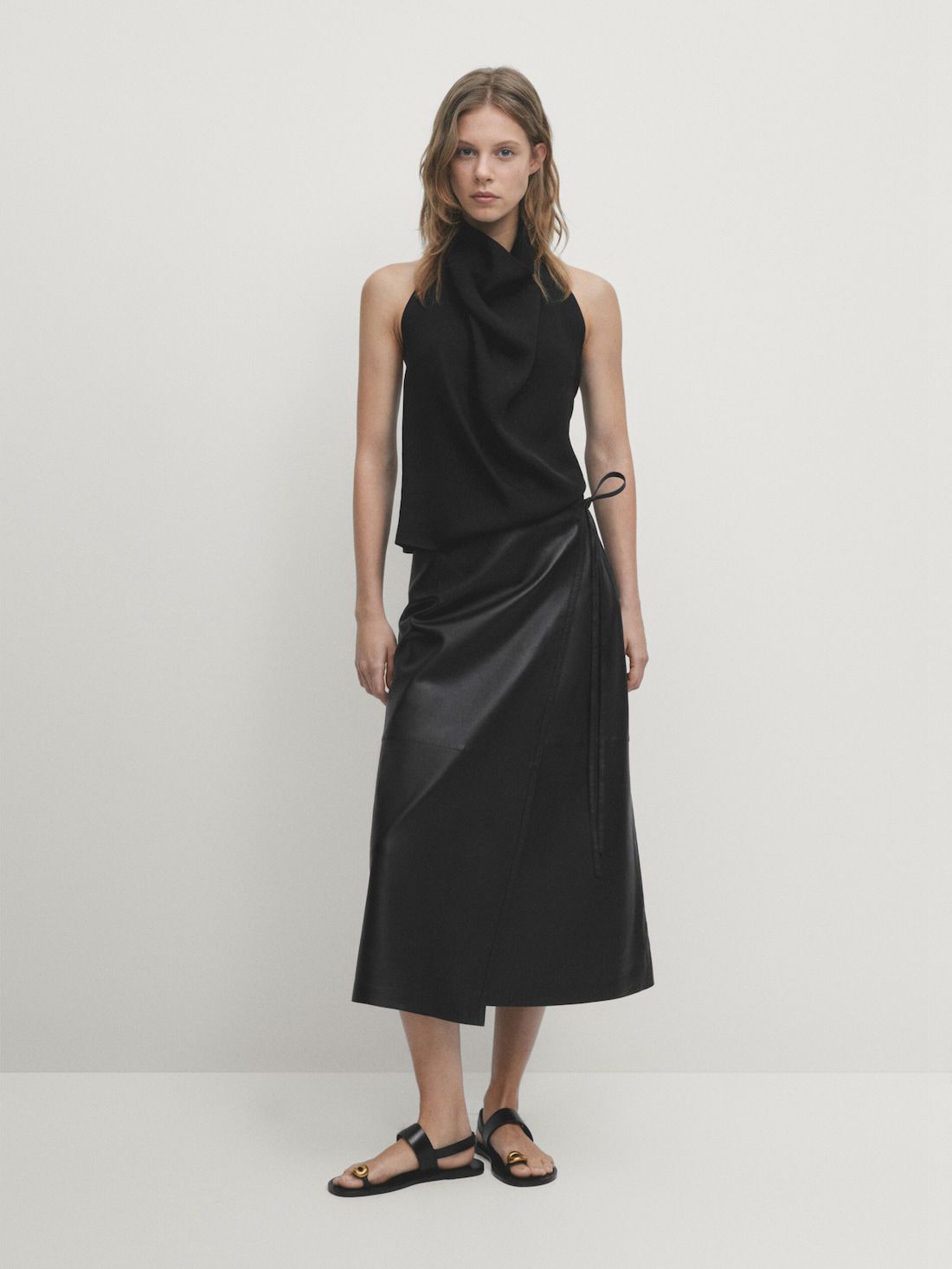 Massimo Dutti Halter With Gathered Detail Women Top Black | US-NF6209753