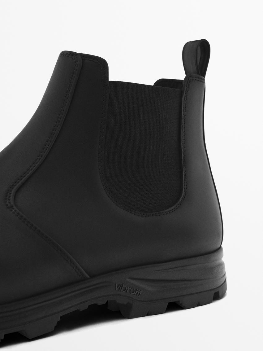 Massimo Dutti Leather Sock Ankle With Vibram Detail Men Chelsea Boots Black | US-XA3287019