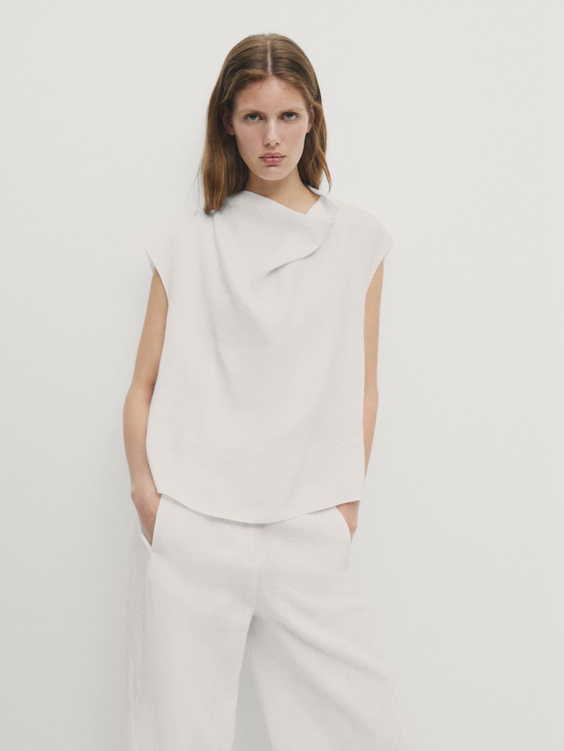 Massimo Dutti Linen Blend With A Draped Neck Women Top Cream | US-UO3068217