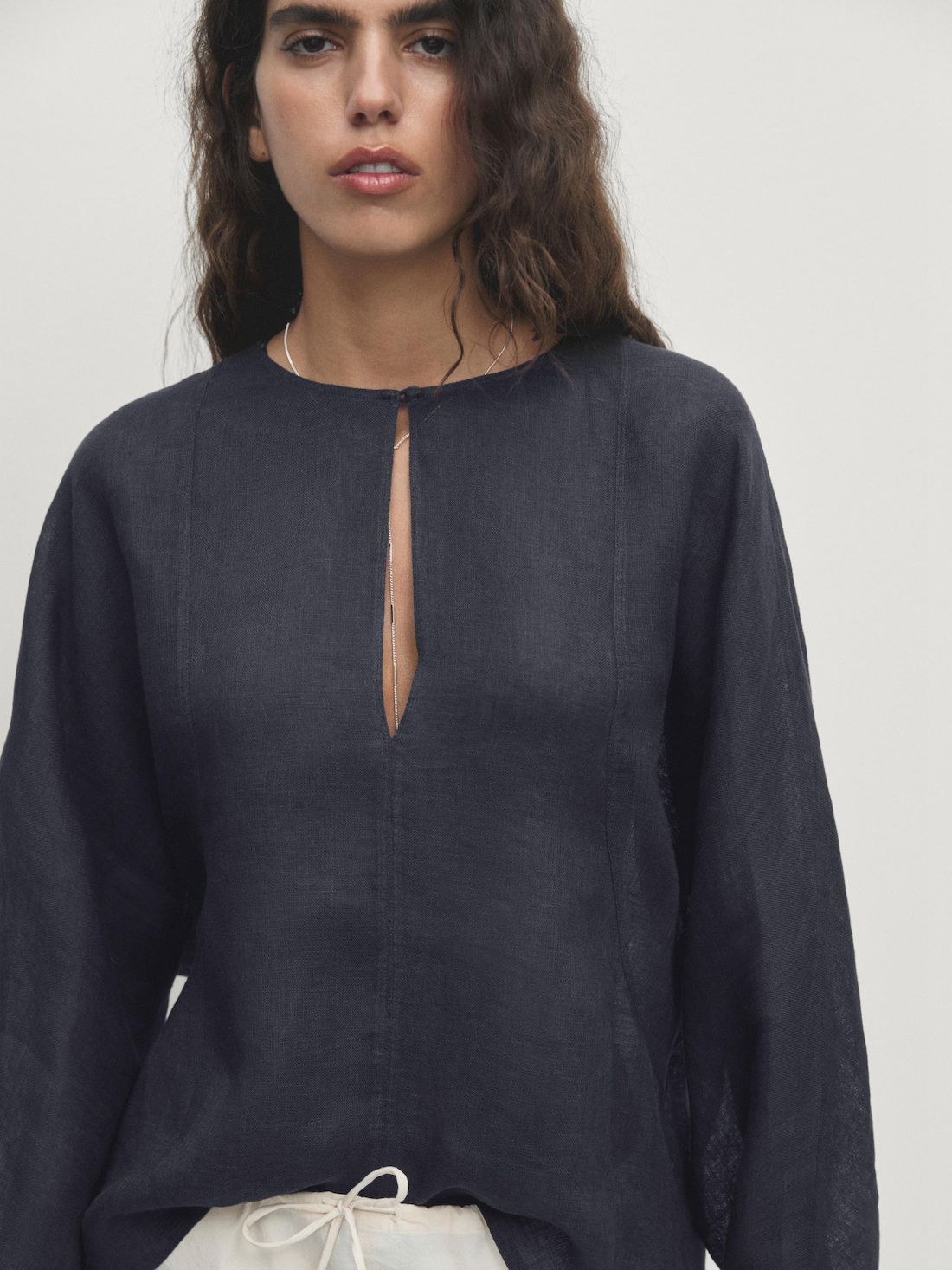 Massimo Dutti Linen V-neck Women Blouse Navy | US-UE7410298
