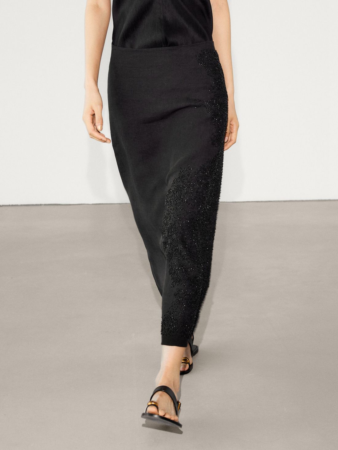 Massimo Dutti Midi With Embroidery Women Skirts Black | US-UG9283714
