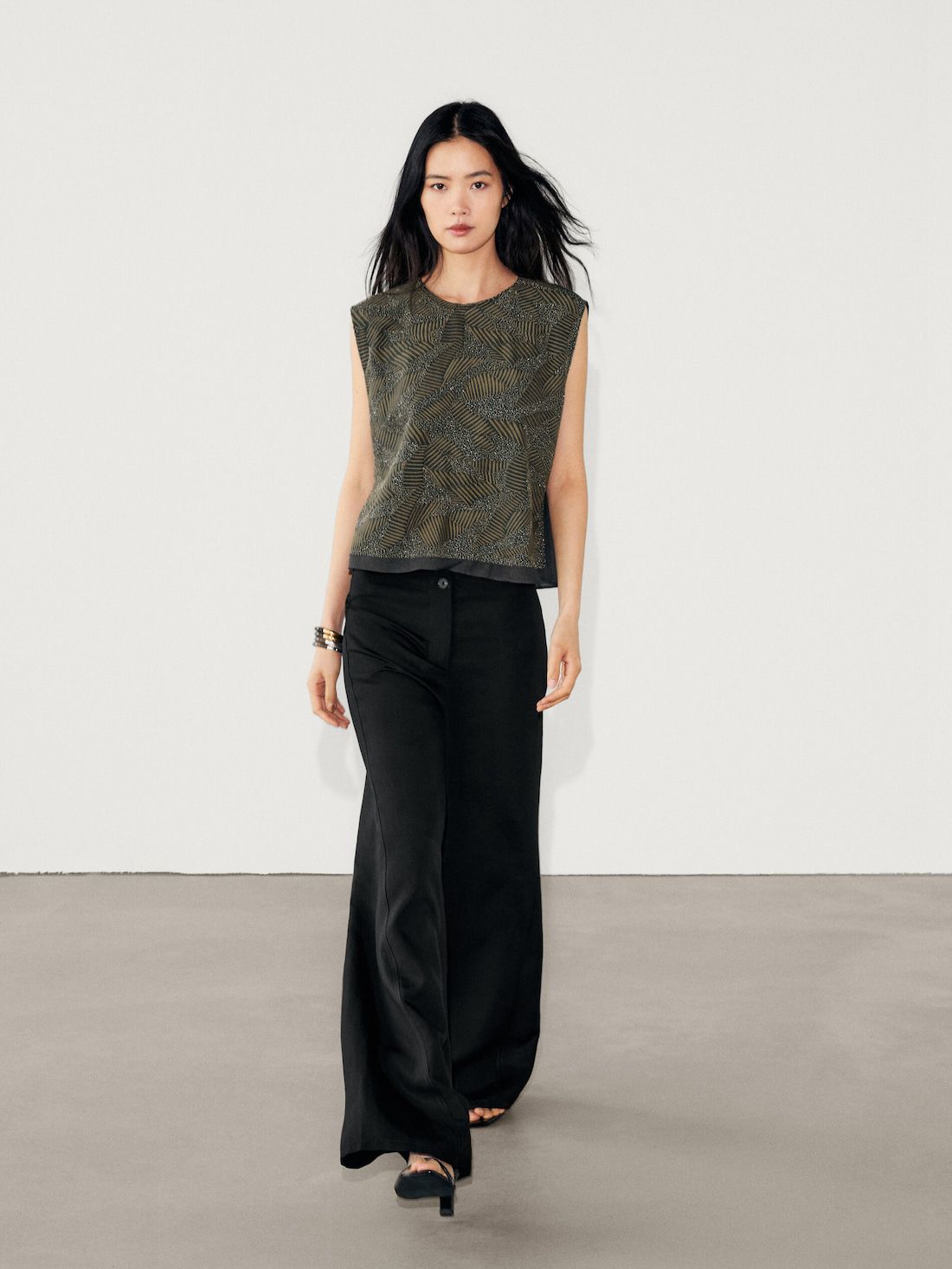 Massimo Dutti Sleeveless With Embroidered Details Women Top Dark Green | US-AF0892135