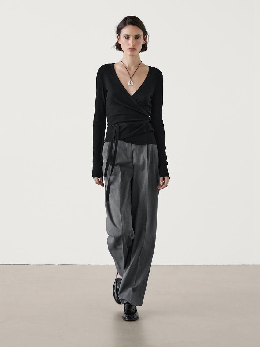 Massimo Dutti Tied With Cuff Detail Women T-Shirt Black | US-VS0862534