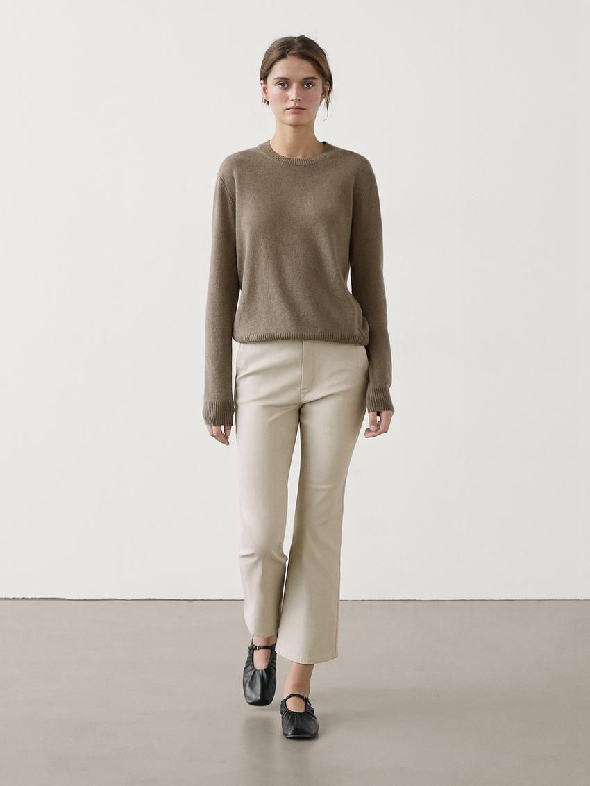 Massimo Dutti Waxed Flare Fit Cropped Women Trousers Cream | US-SO8760549