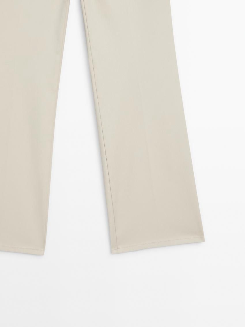 Massimo Dutti Waxed Flare Fit Cropped Women Trousers Cream | US-SO8760549